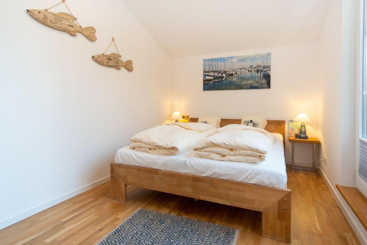 Haus-Wilhelmsplatz-Wohnung-Heimathafen Хайлигенхафен Экстерьер фото